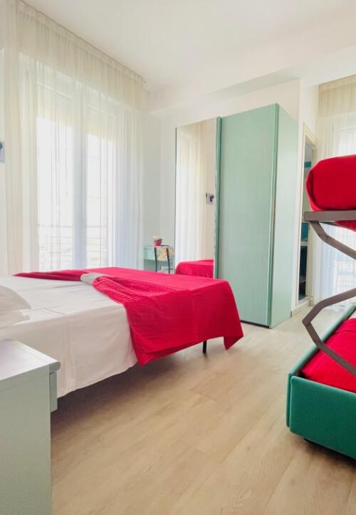 hoteleiffel de zimmer-rimini 014